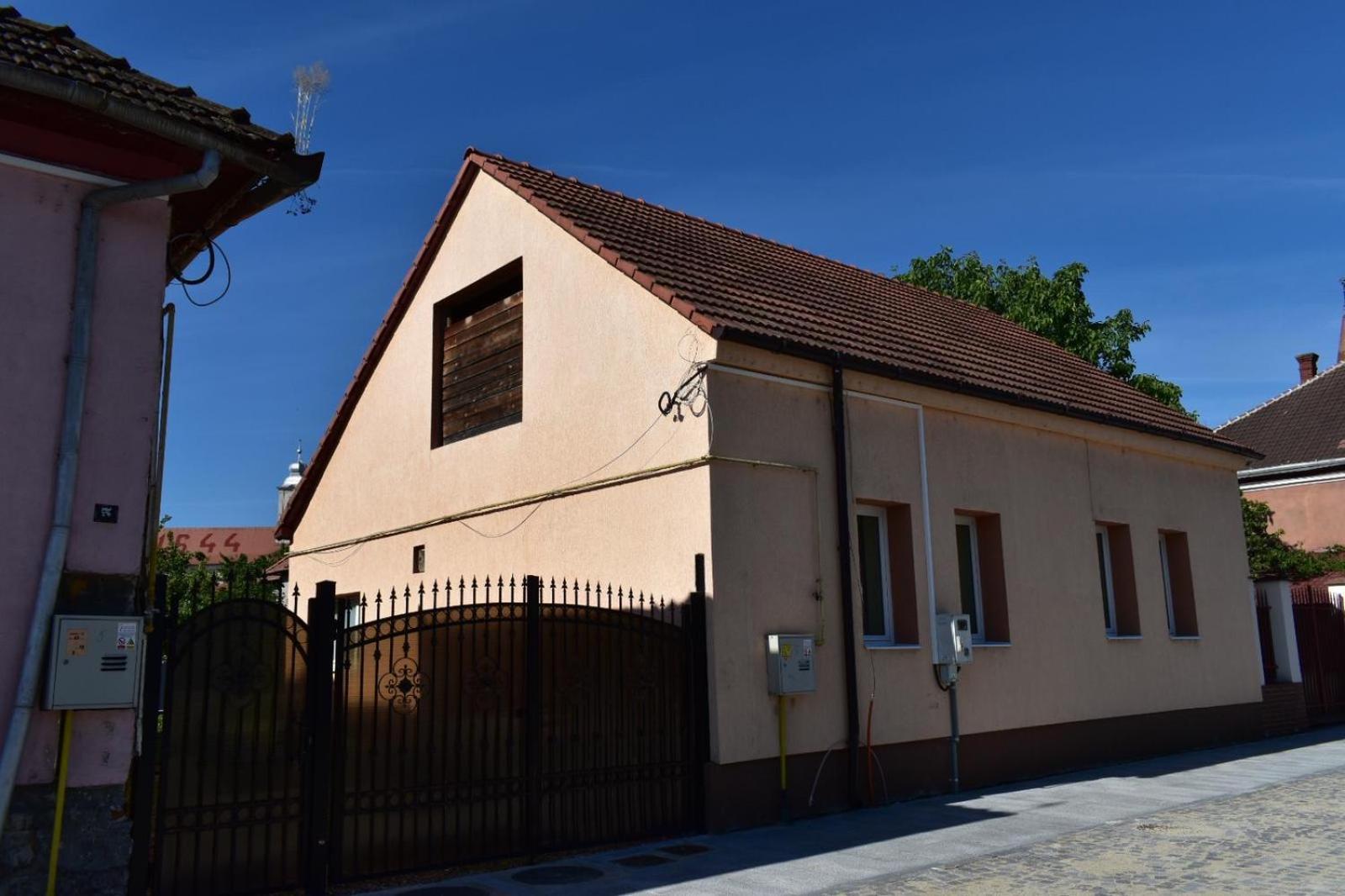 Transilvania Rent Hunedoara Eksteriør bilde